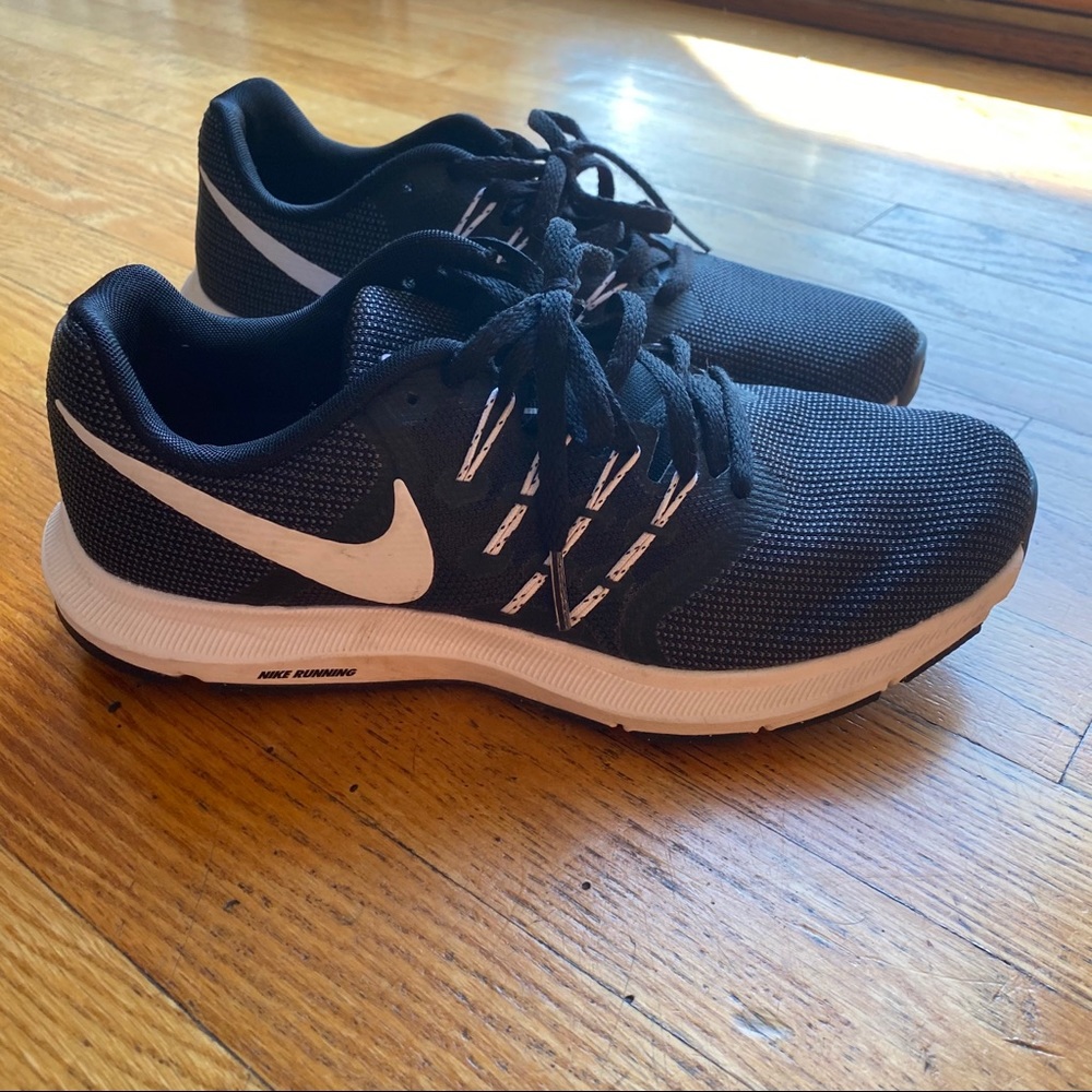 Nike Run Swift shoes